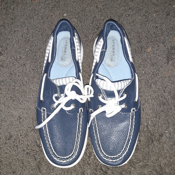 Sperrys - Picture 1 of 2